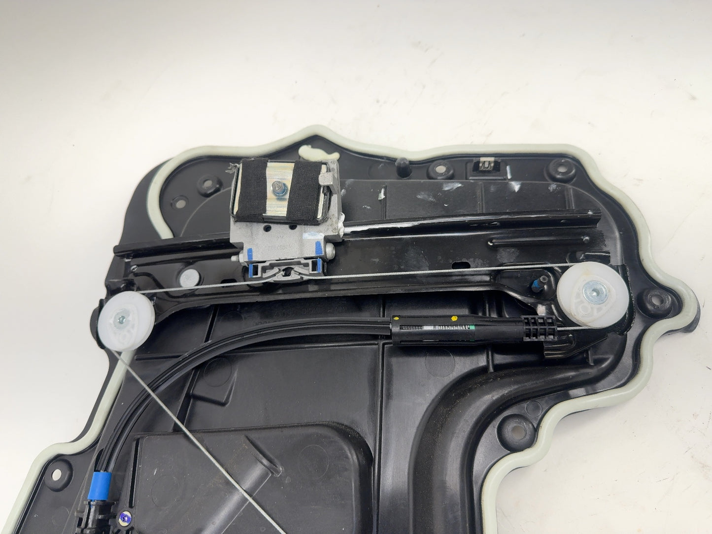2018 Tesla Model 3 Rear Right Window Regulator 1096623-00-F