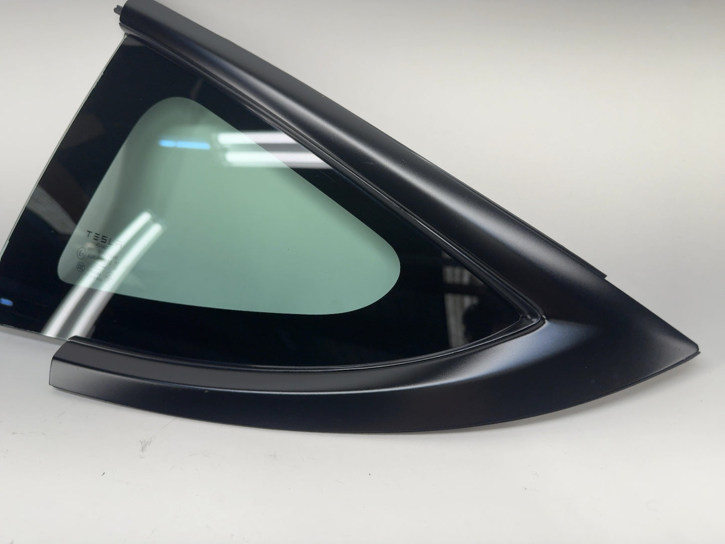 2021-2023 Tesla Model 3 Left Quarter Glass 1514978-01-C