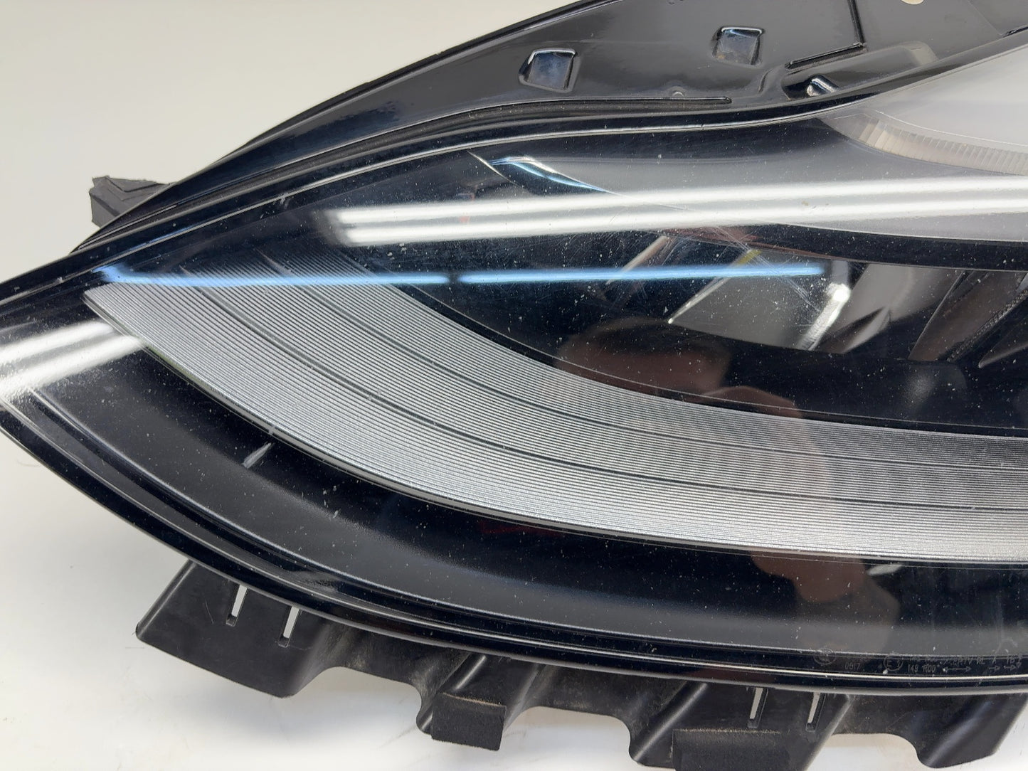 2023 Tesla Model 3 Left Headlamp 1514952-00-D