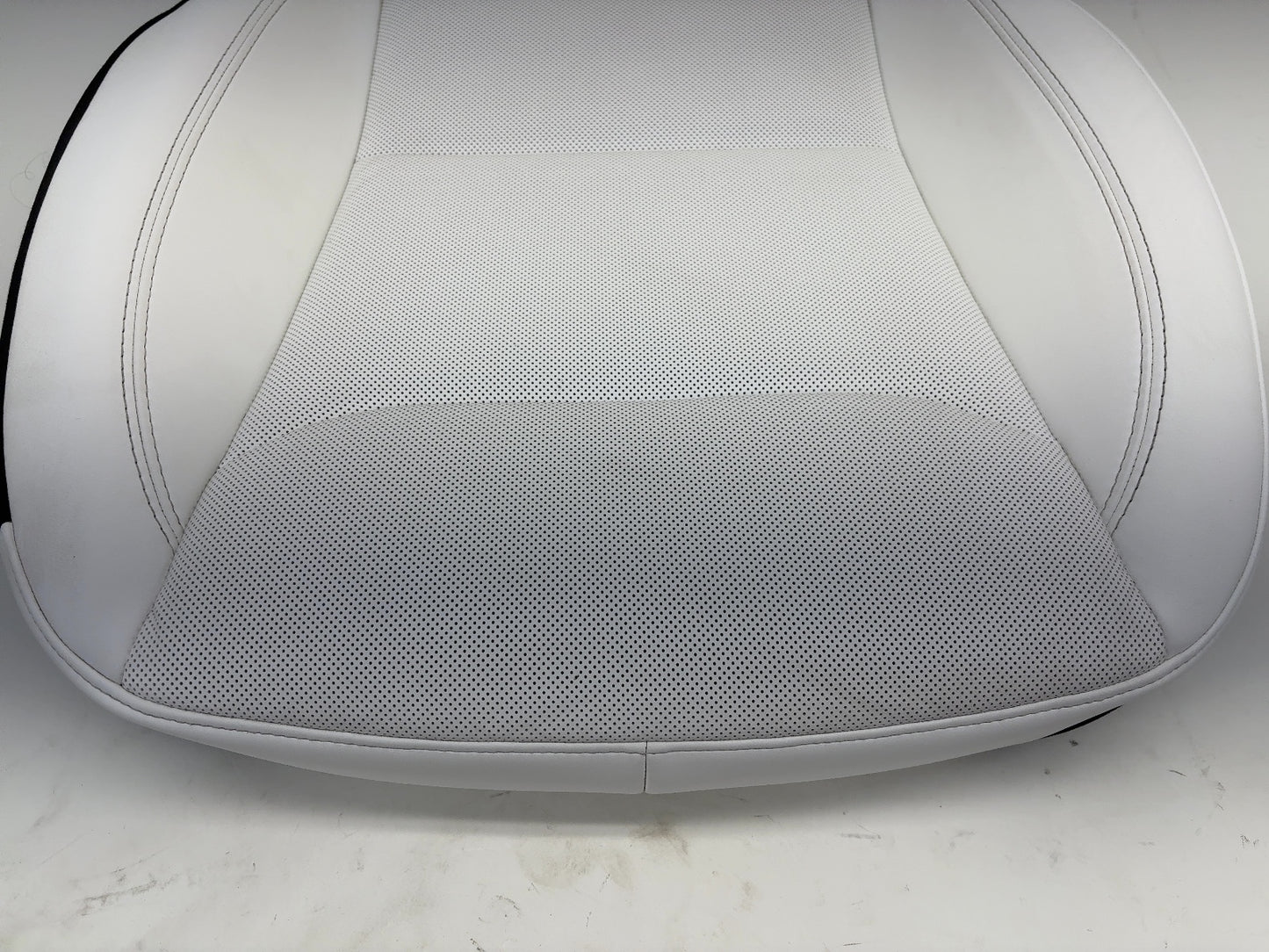 2025 Tesla Model 3 Highland Front Left Lower Seat Cushion 1997744-02-C