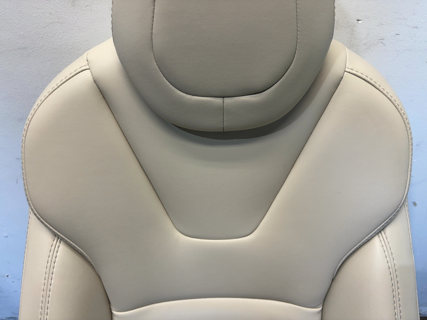 2018 Tesla Model S Front Left Seat Assembly 9876540-03-A