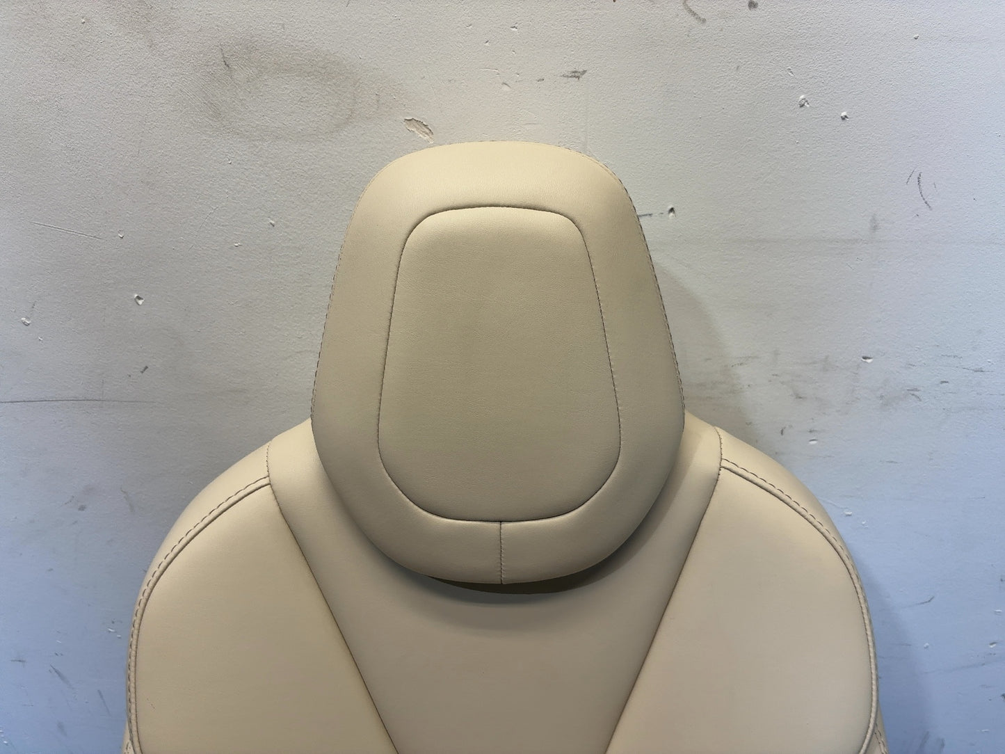 2018 Tesla Model S Front Left Seat Assembly 9876540-03-A