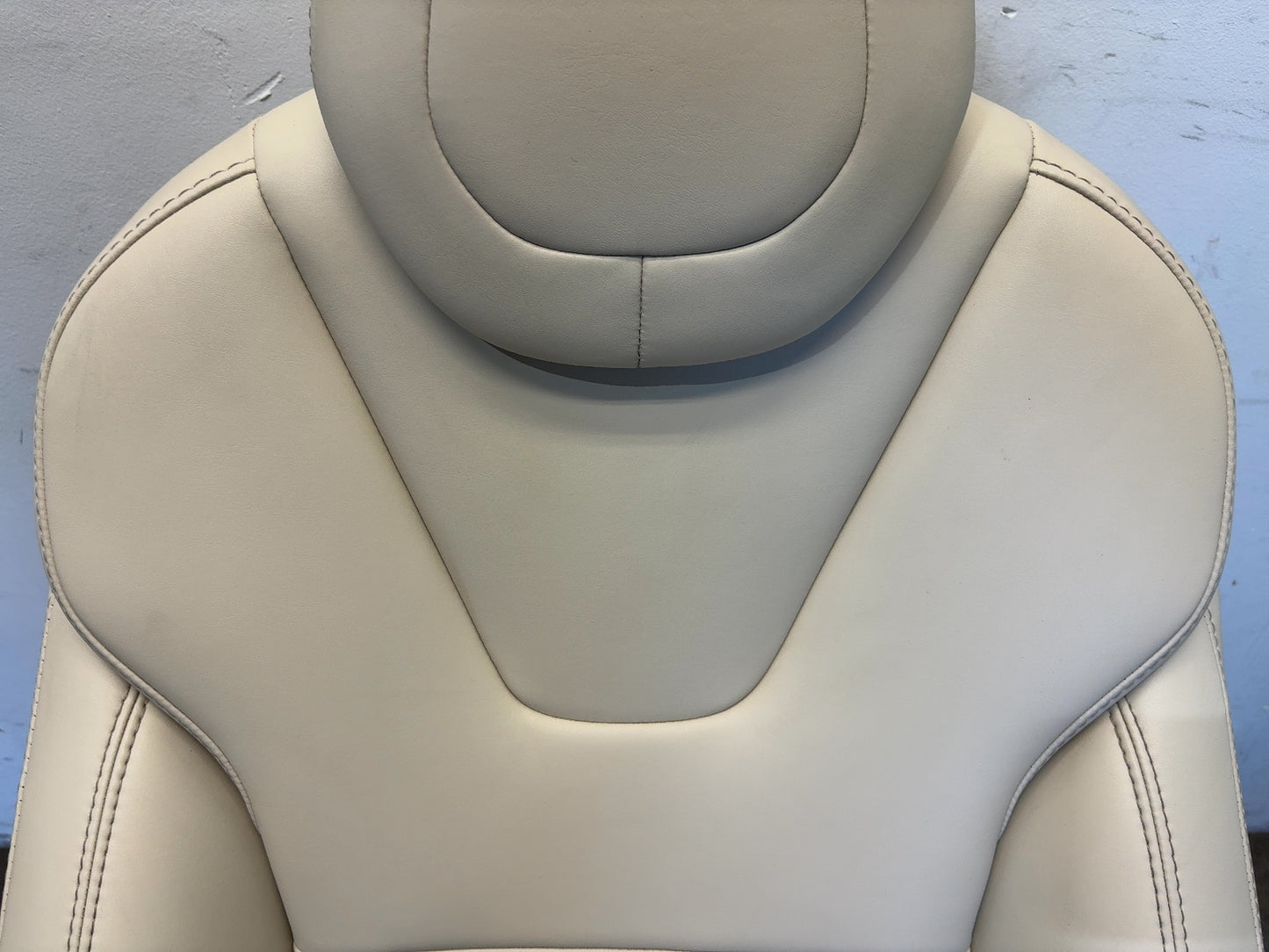 2018 Tesla Model S Front Right Seat Assembly 9876536-03-A