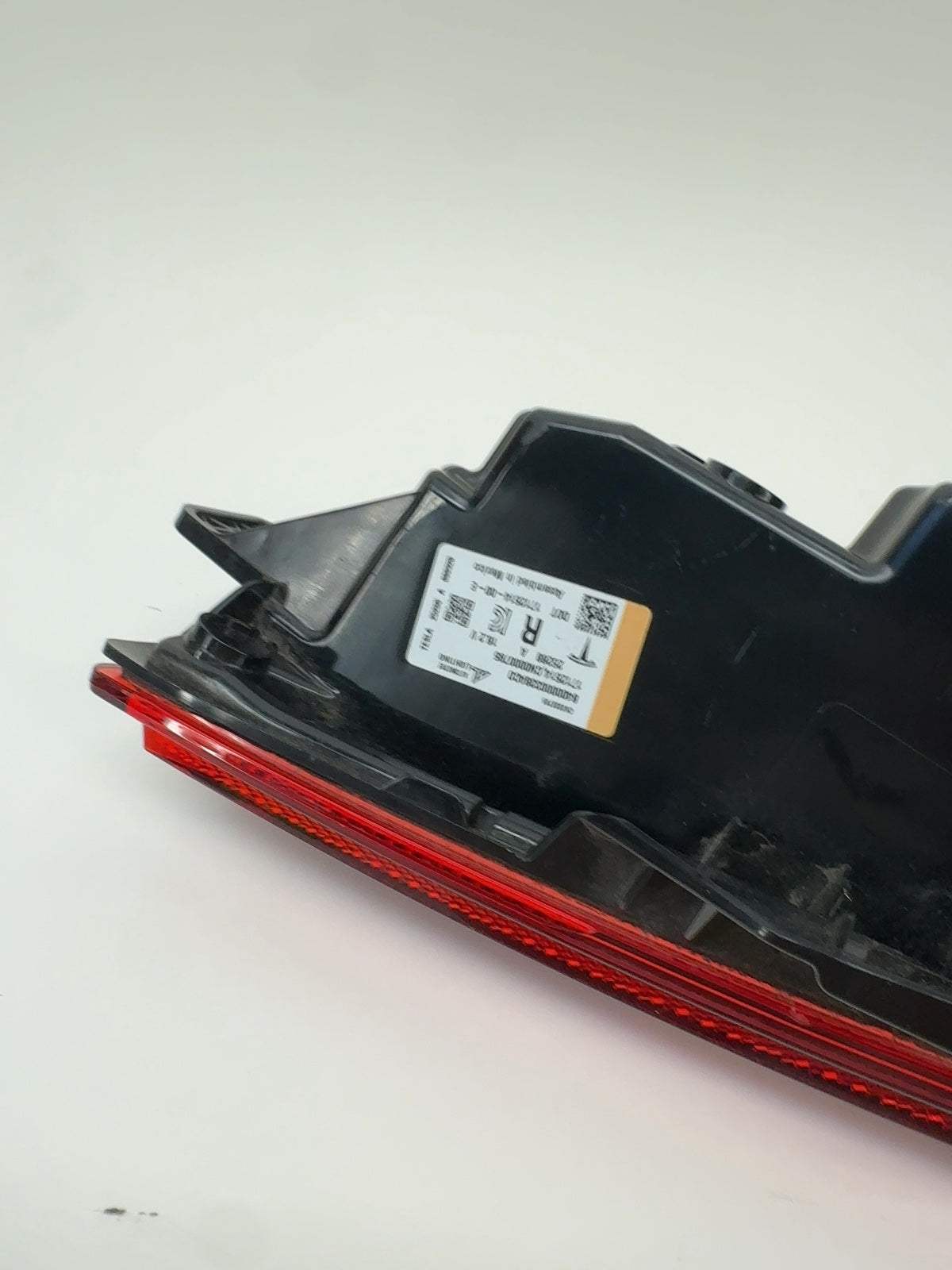 2025-2026 Tesla Model 3 Highland Rear Bumper Right Light 1712514-00-E