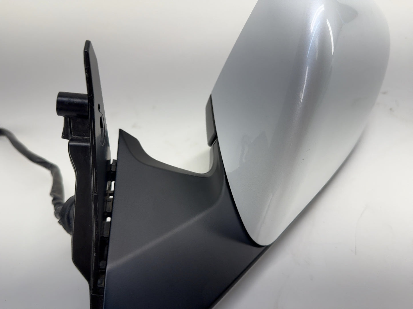 2024 Tesla Model Y Front Left Door Mirror Assembly 1594111-00-D