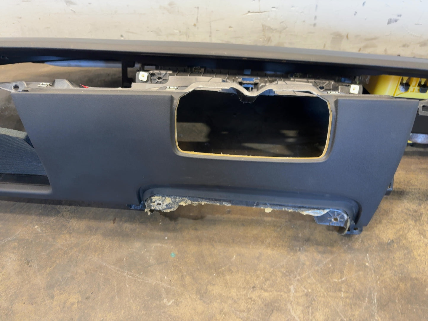 2020-2025 Tesla Model 3 Dash Panel With Airbag 1077823-00-G
