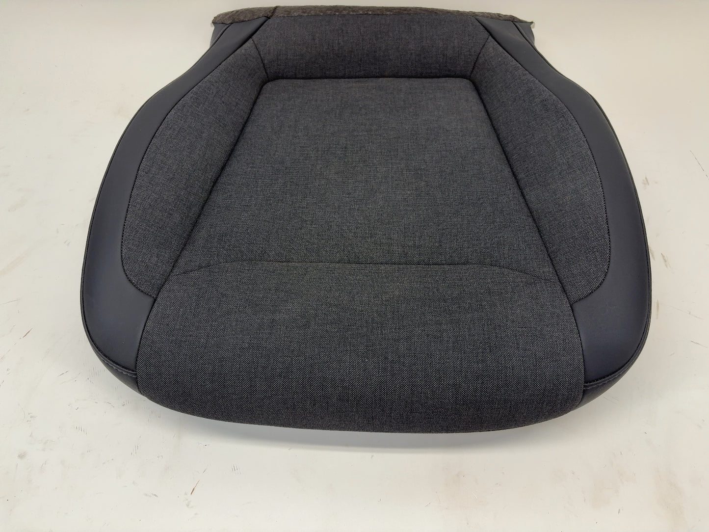 2025 Tesla Model 3 Highland Front Left Seat Lower Cushion 2191867-04-B