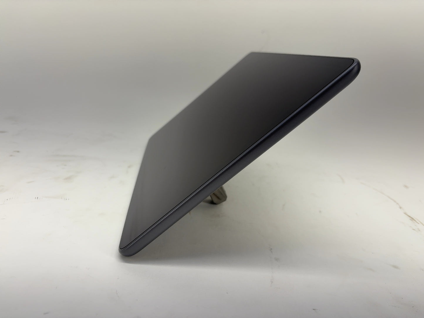 2023-2025 Tesla Model Y Center Display 1089543-00-K