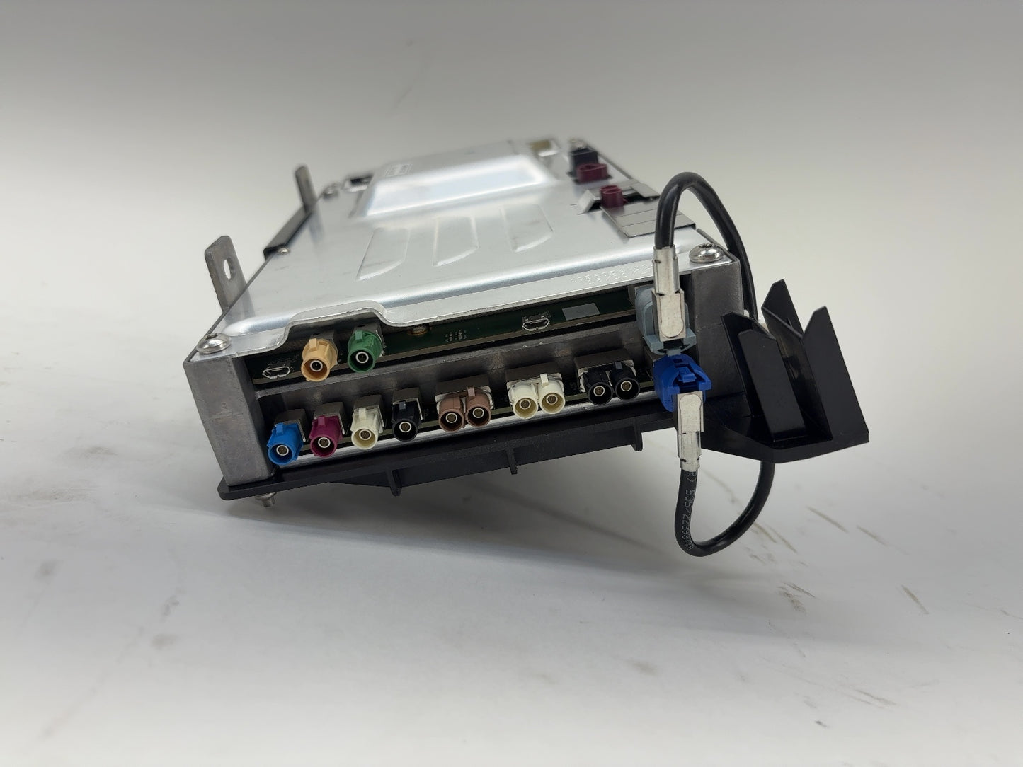 2018 Tesla Model 3 Car Computer With Security Module & Key 1098058-00-G