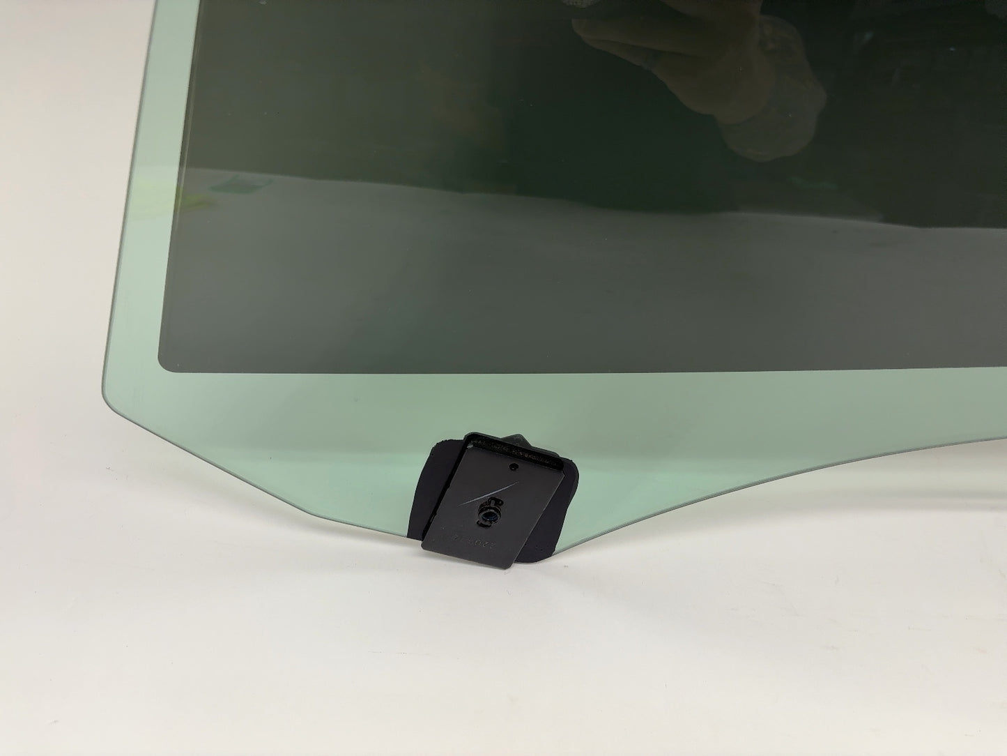 2021-2024 Tesla Model 3 Front Left Door Glass Laminated Note* 1568570-00-C