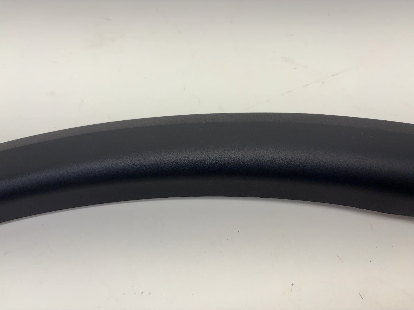 2026 Tesla Model Y Juniper Front Fender Garnish Left 1937597-00-C