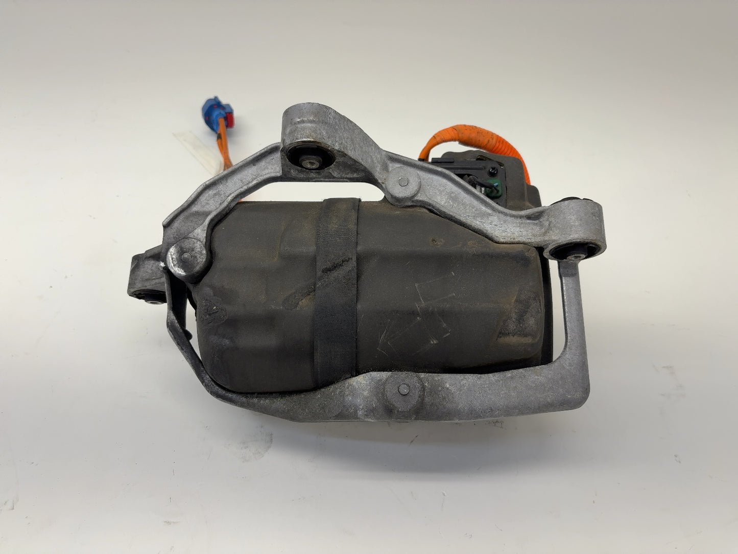 2017 Tesla Model X Ac Compressor 1042442-00-I
