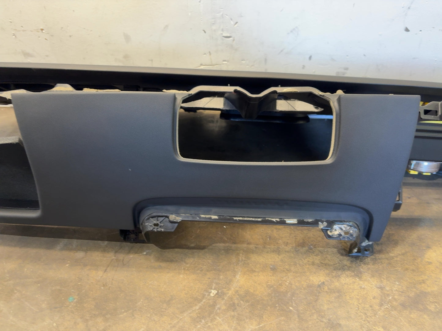 2020-2025 Tesla Model 3 Dash Panel With Airbag 1077823-00-G