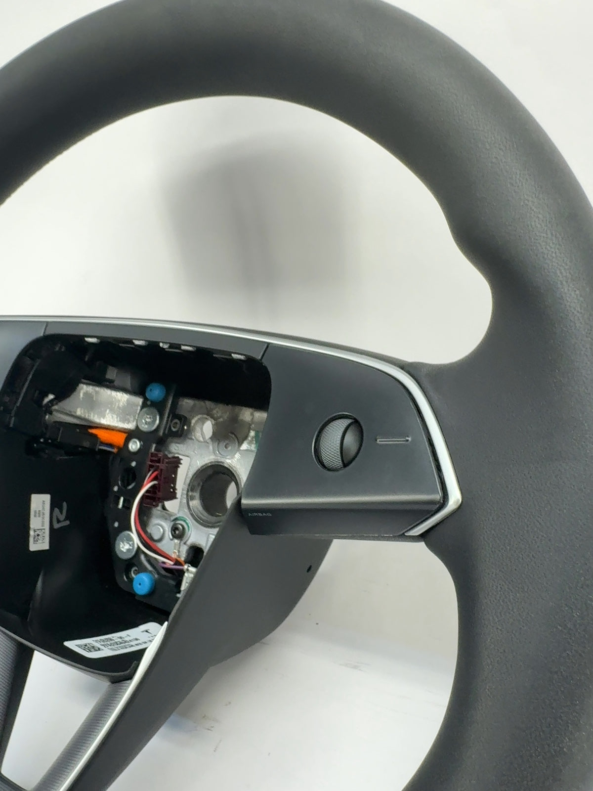 2024-2025 Tesla Model 3 Highland Steering Wheel Pur Leather 1735339-00-F