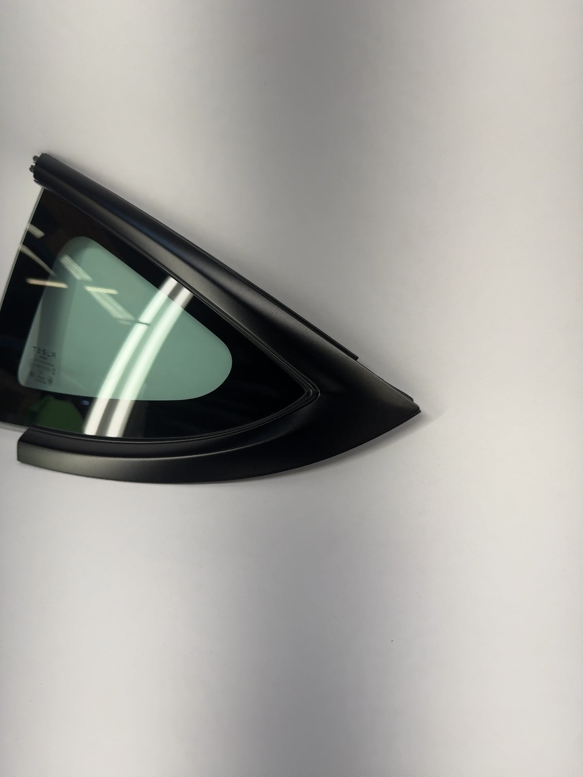 2023 Tesla Model 3 Left Quarter Glass 1514978-01-D