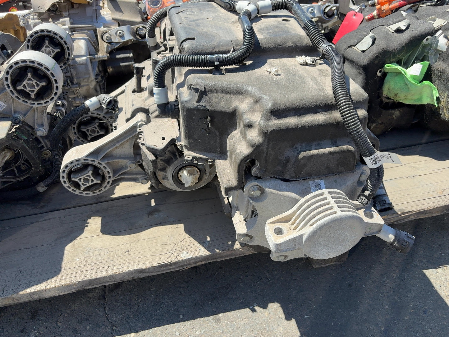 2023 Rivian R1S R1T Rear Drive Unit Quad Motor PT00054488-F