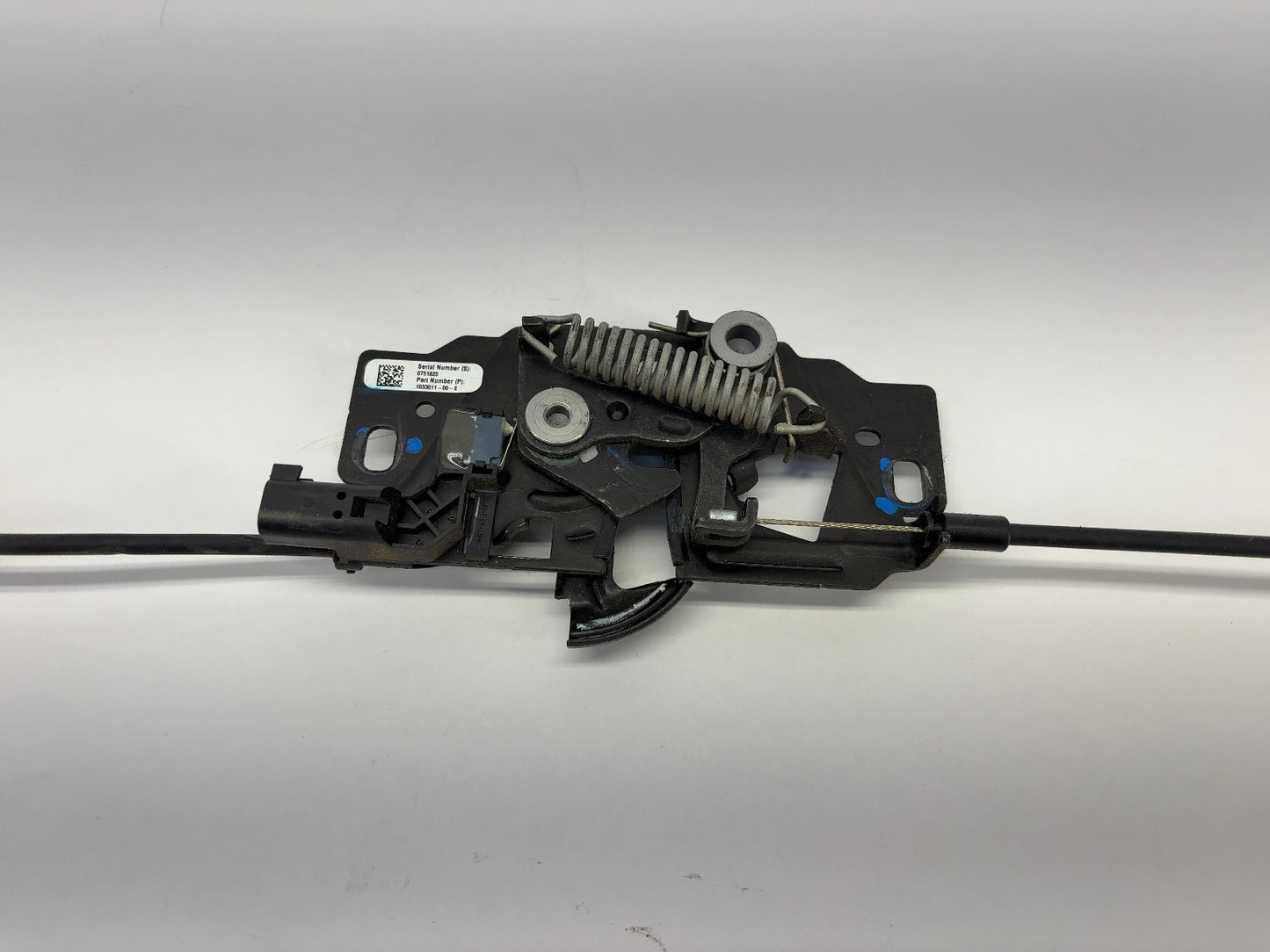 2018-2019 Tesla Model 3 Hood Latch With Actuators 1033011-00-E