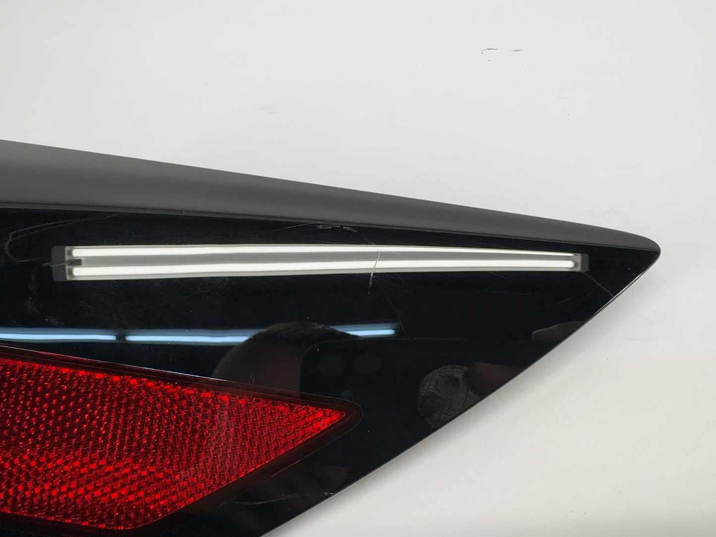 2025-2026 Tesla Model 3 Highland Right Quarter Reflector 1715105-30-A