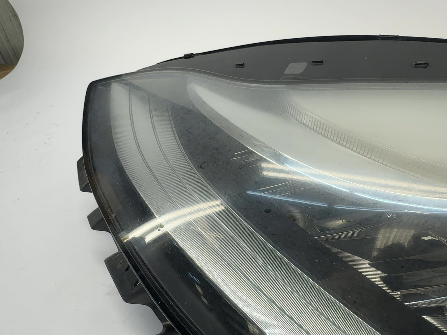 2018 Tesla Model 3 Left Headlamp 1077371-00-I