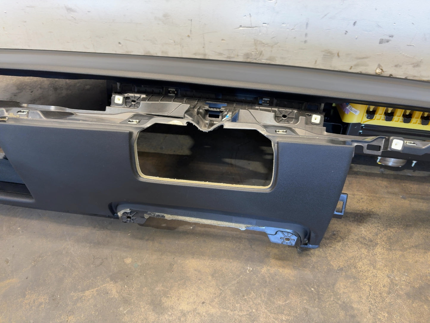 2021-2022 Tesla Model 3 Dash Panel With Airbag 1083401-05-J