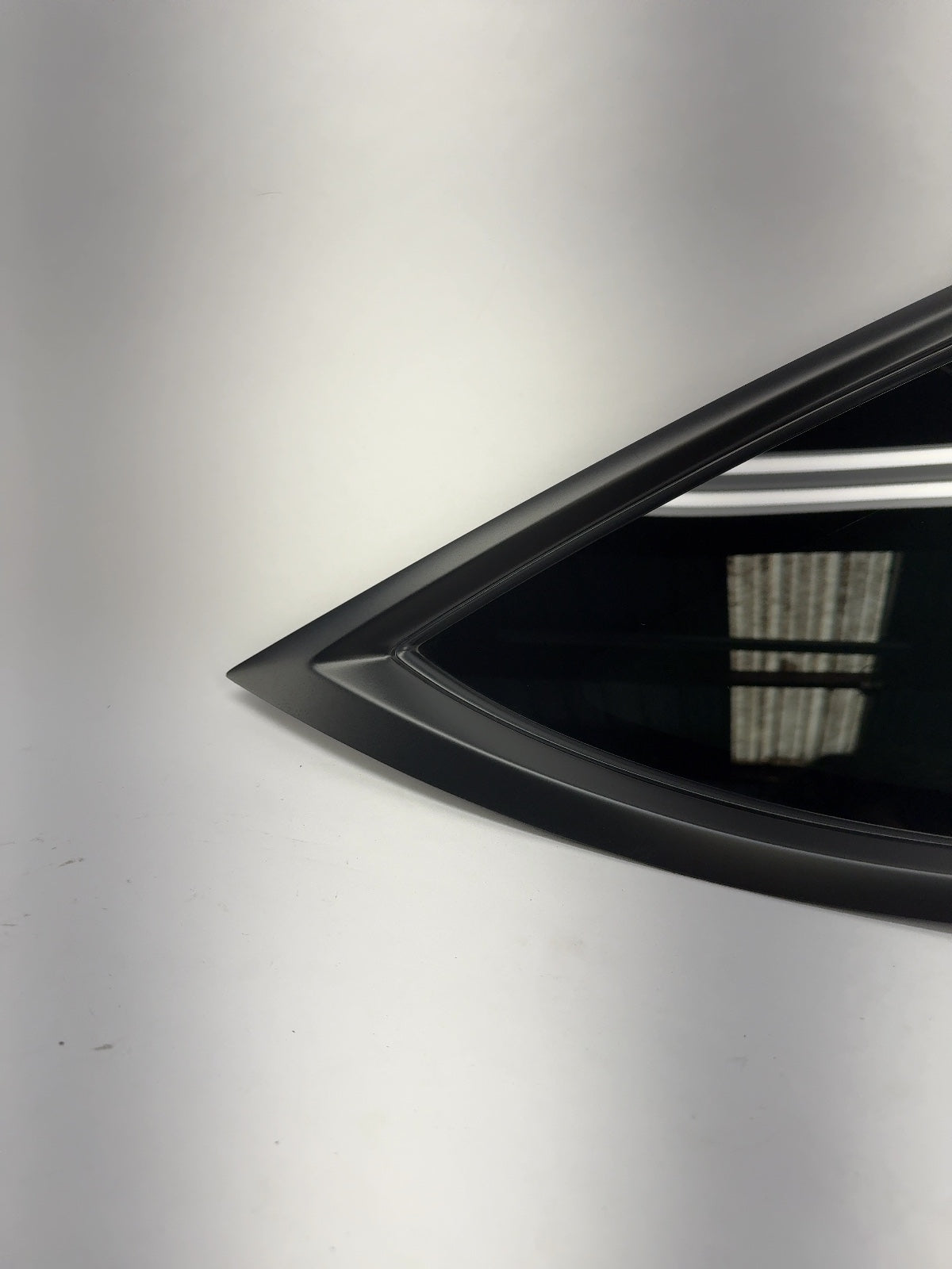 2024 Tesla Model Y Right Quarter Glass 1495741-00-H