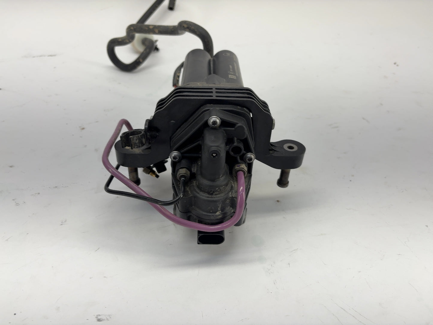 2019-2021 Tesla Model S Air Compressor 1027911-00-H
