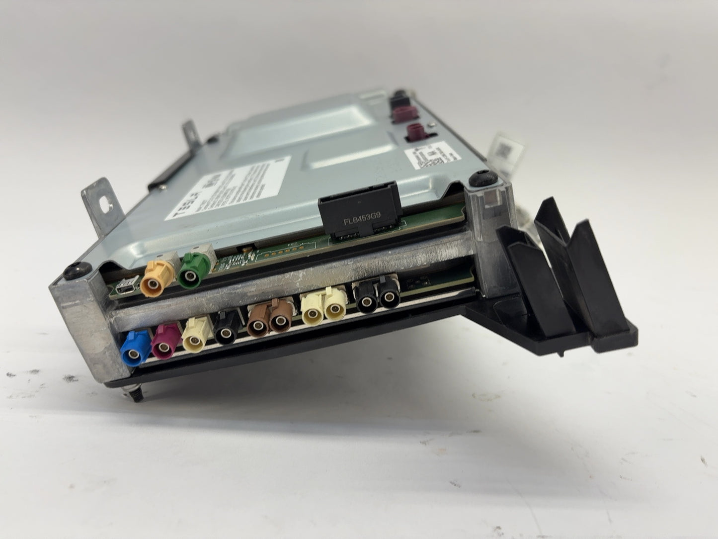 2021-2022 Tesla Model 3 Car Computer With Security Module 1566786-00-E