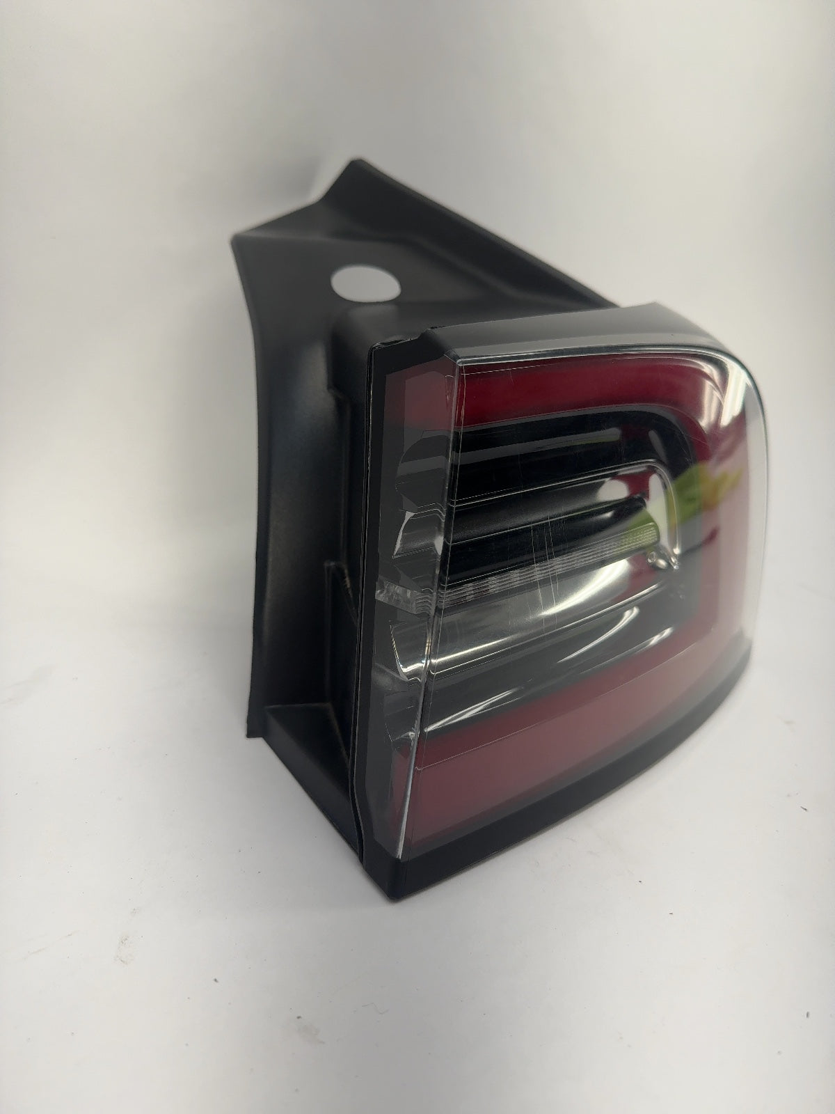 2021-2023 Tesla Model 3 Tail Lamp Rear Bodyside Right 1077398-00-H