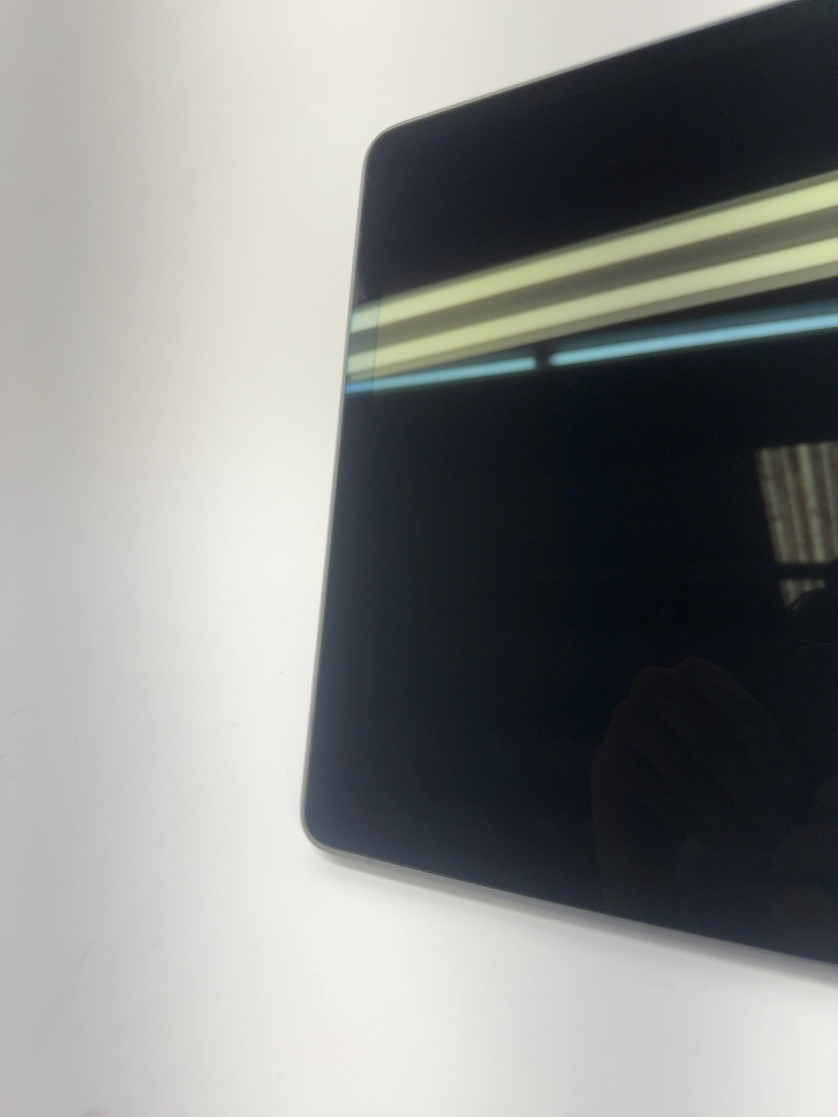 2022-2023 Tesla Model 3 Center Display 1089543-00-J