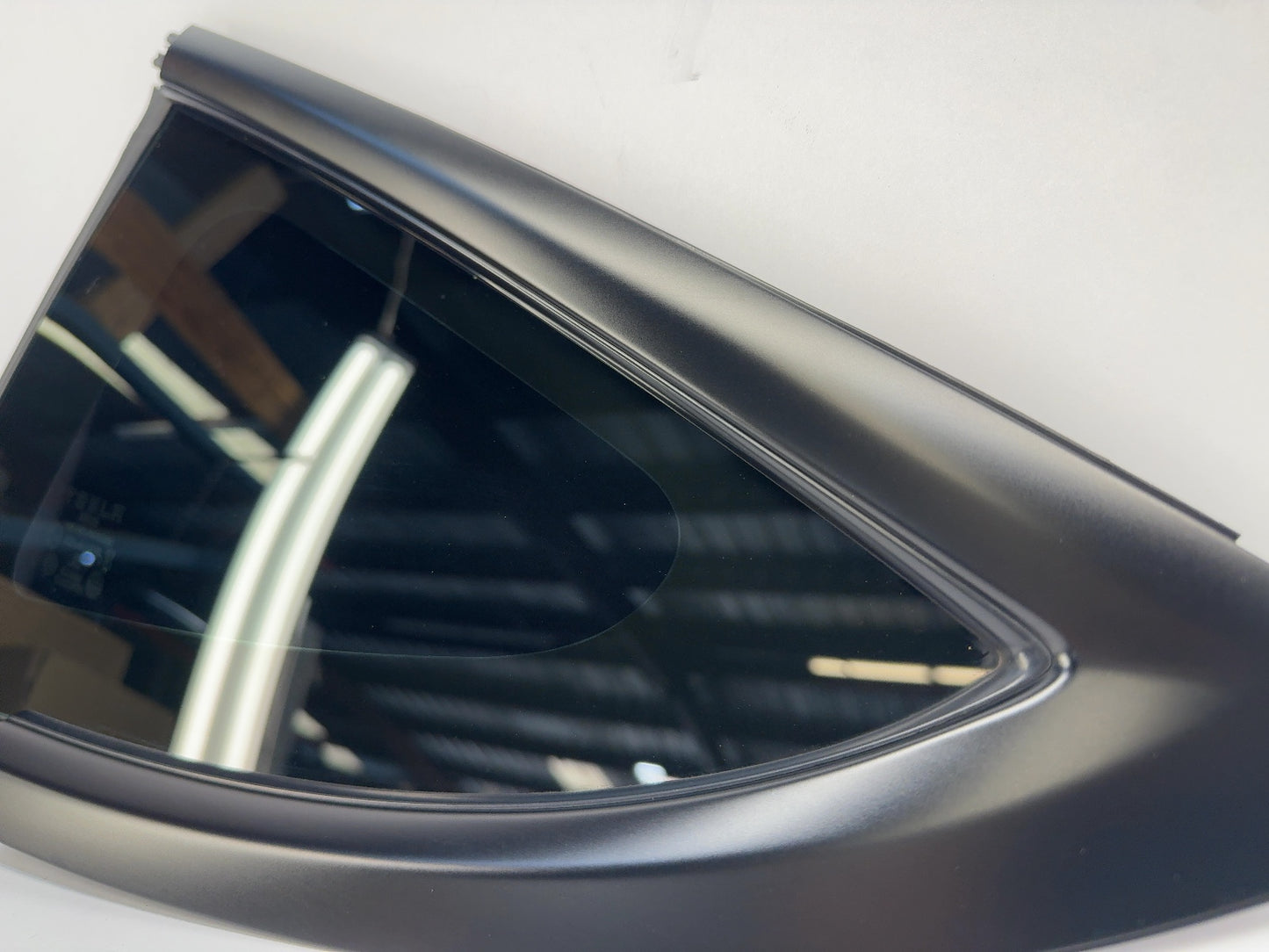 2024 Tesla Model 3 Highland Left Quarter Glass 1915483-01-C
