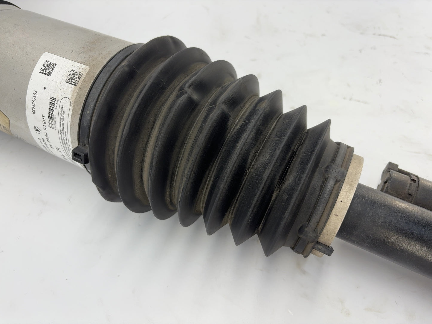 2019 Tesla Model S Rear Air Spring Module Right 1066466-00-C