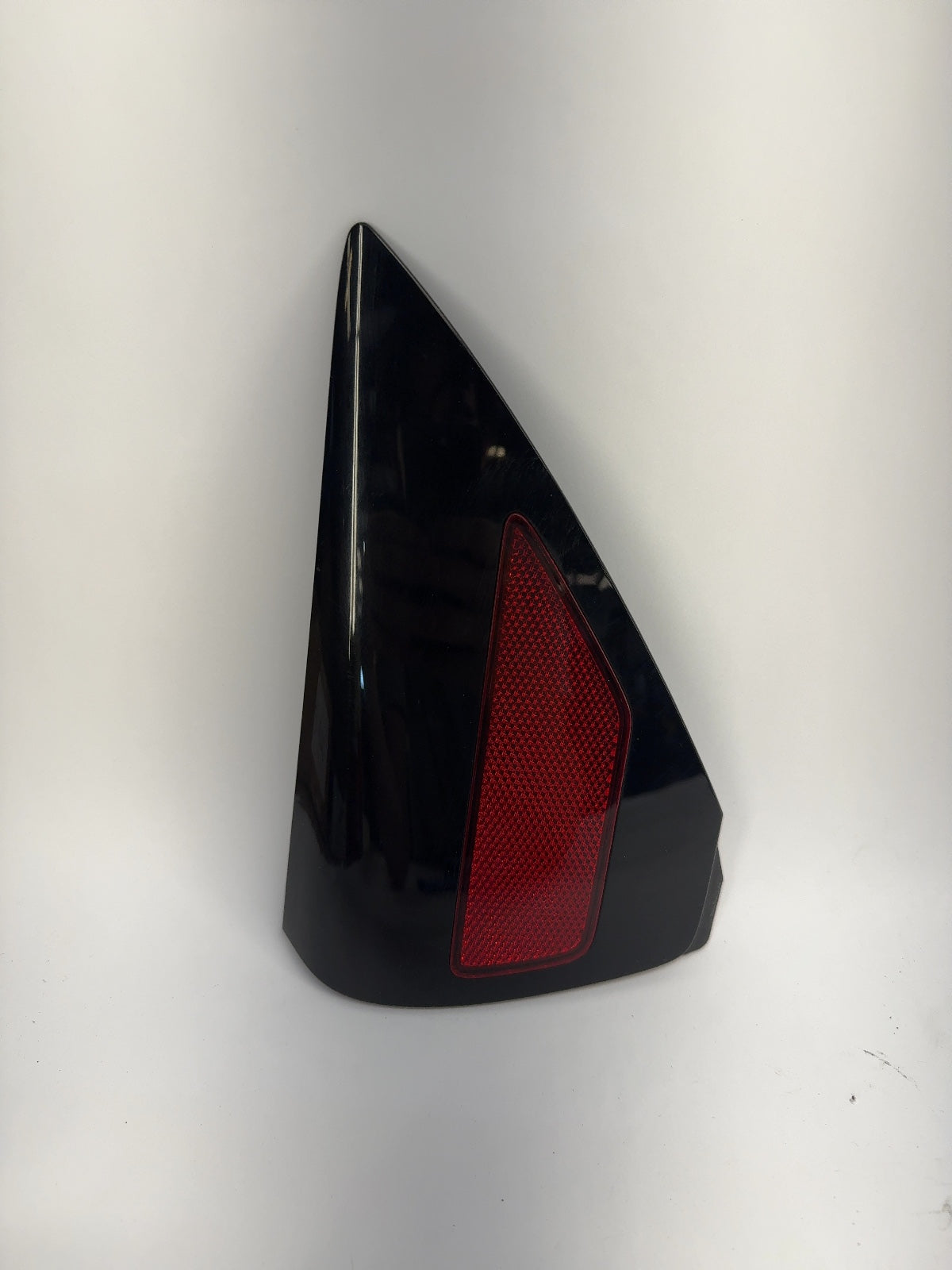 2021-2023 Tesla Model 3 Rear Right Quarter Reflector 1518783-00-B
