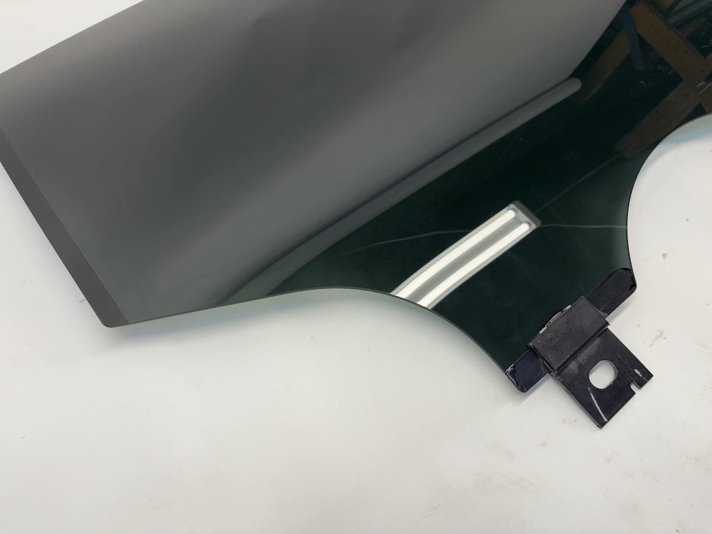 2017 Tesla Model X Rear Right Door Glass 1052716-00-D
