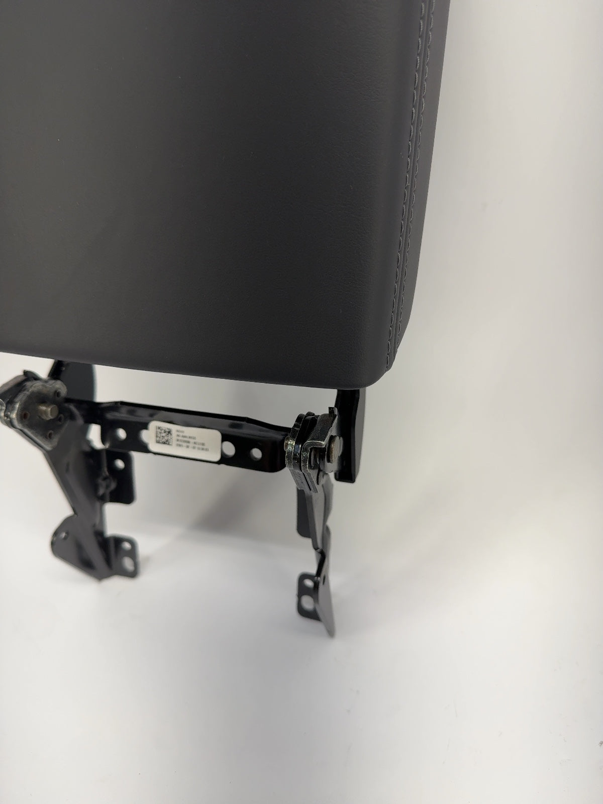 2025-2026 Tesla Model 3 Highland Center Console Armrest 1714422-24-G