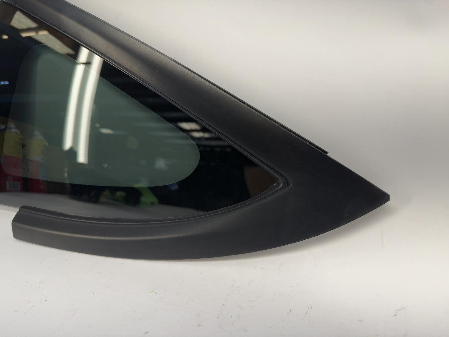 2021-2023 Tesla Model 3 Left Quarter Glass 1514978-01-C