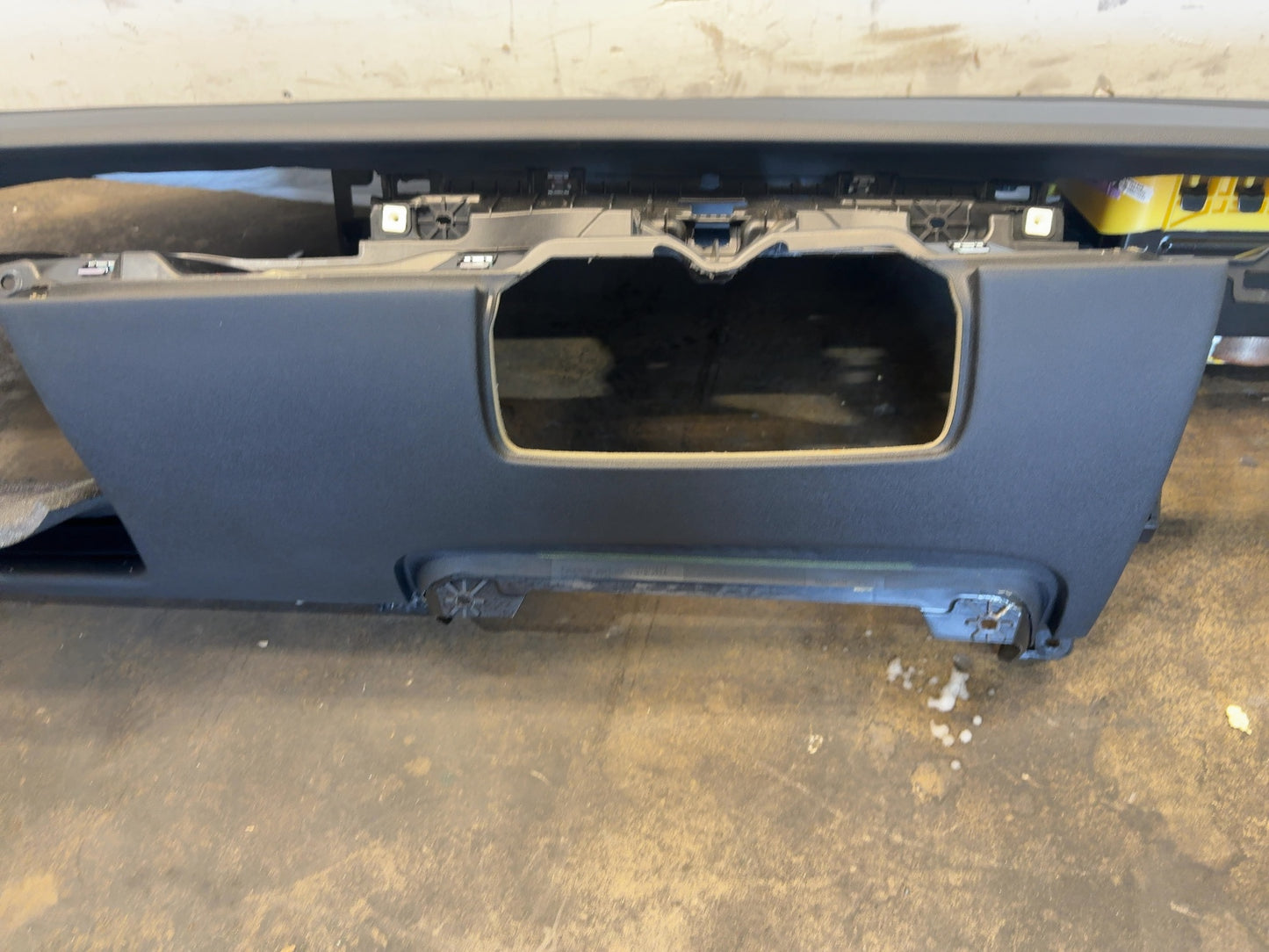 2020-2025 Tesla Model Y Dash Panel With Airbag 1077823-00-G