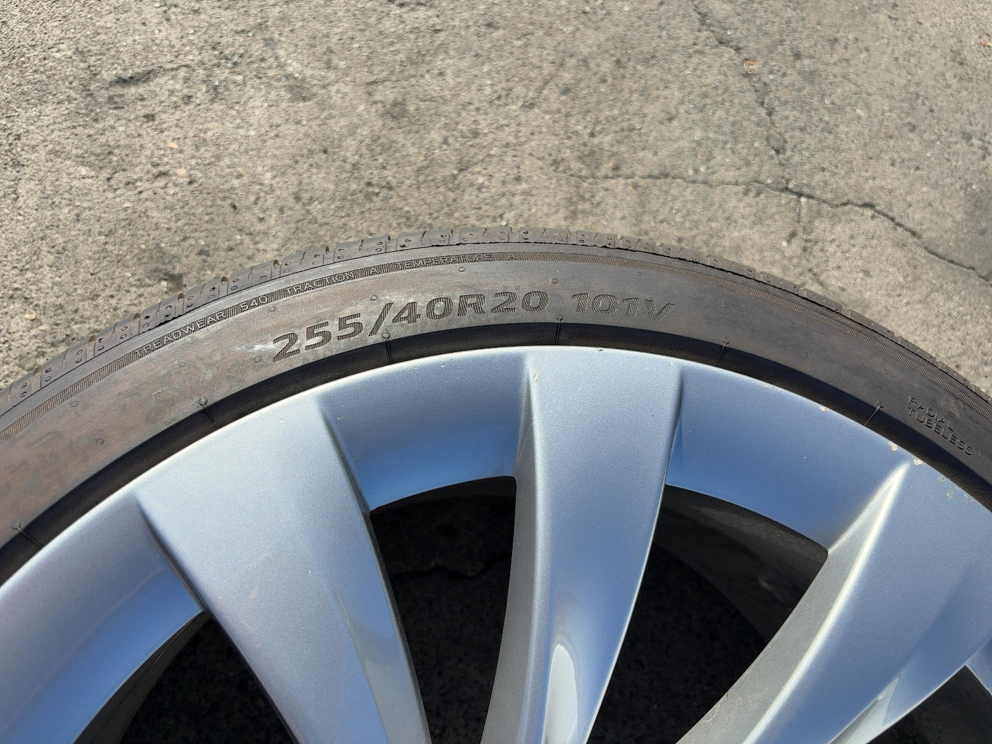 2025 Tesla Model Y Hankook - Ion Evo A/s 255/40r20 Wheel 2188243-00-A