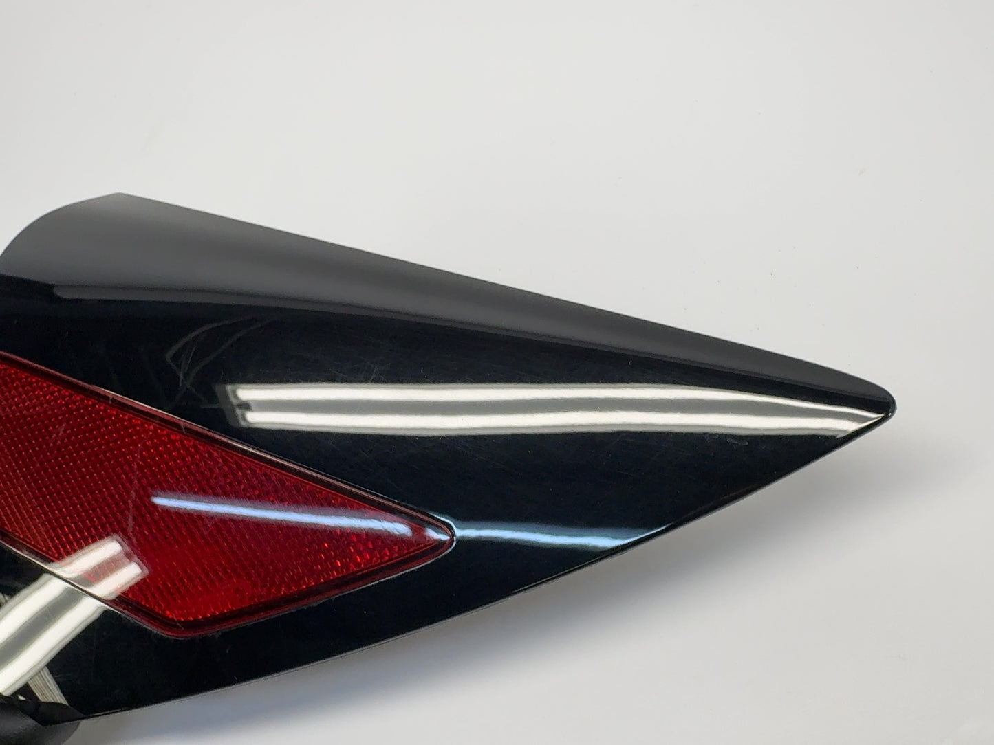 2021-2022 Tesla Model 3 Right Quarter Reflector 1518783-00-A