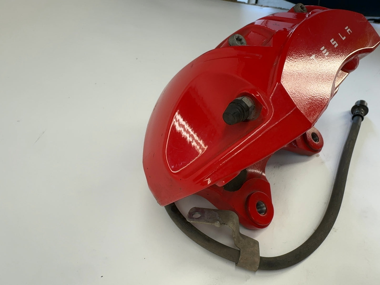 2022-2023 Tesla Model 3 Front Left Brake Caliper Sport 1044641-00-G