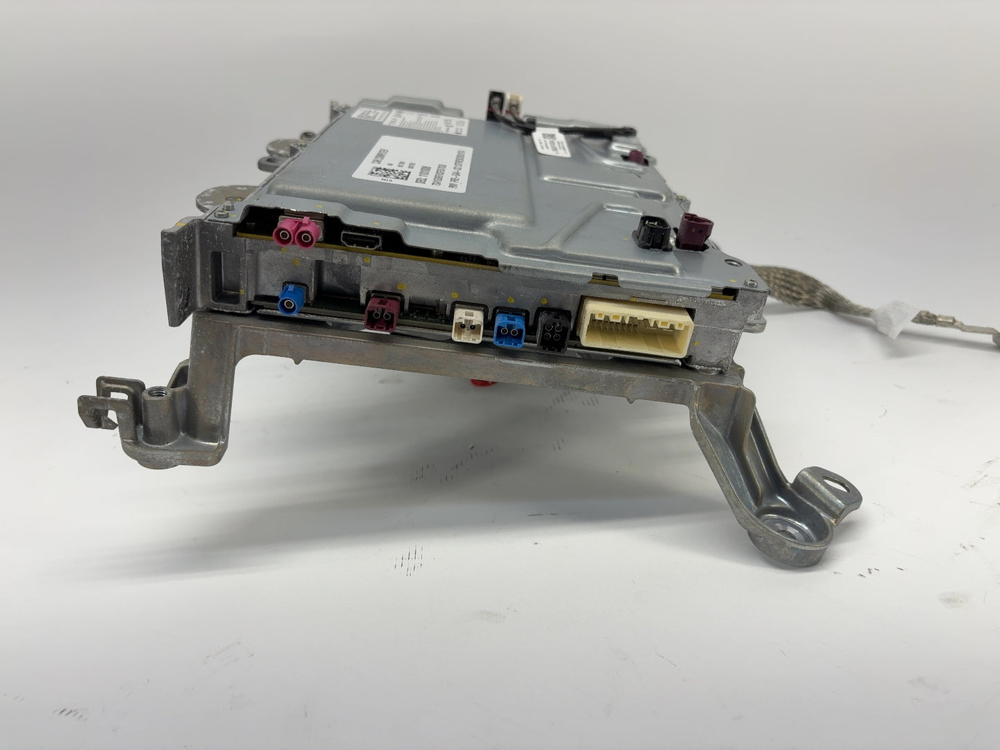 2025 Tesla Model Y Car Computer With Security Module 2003160-00-E