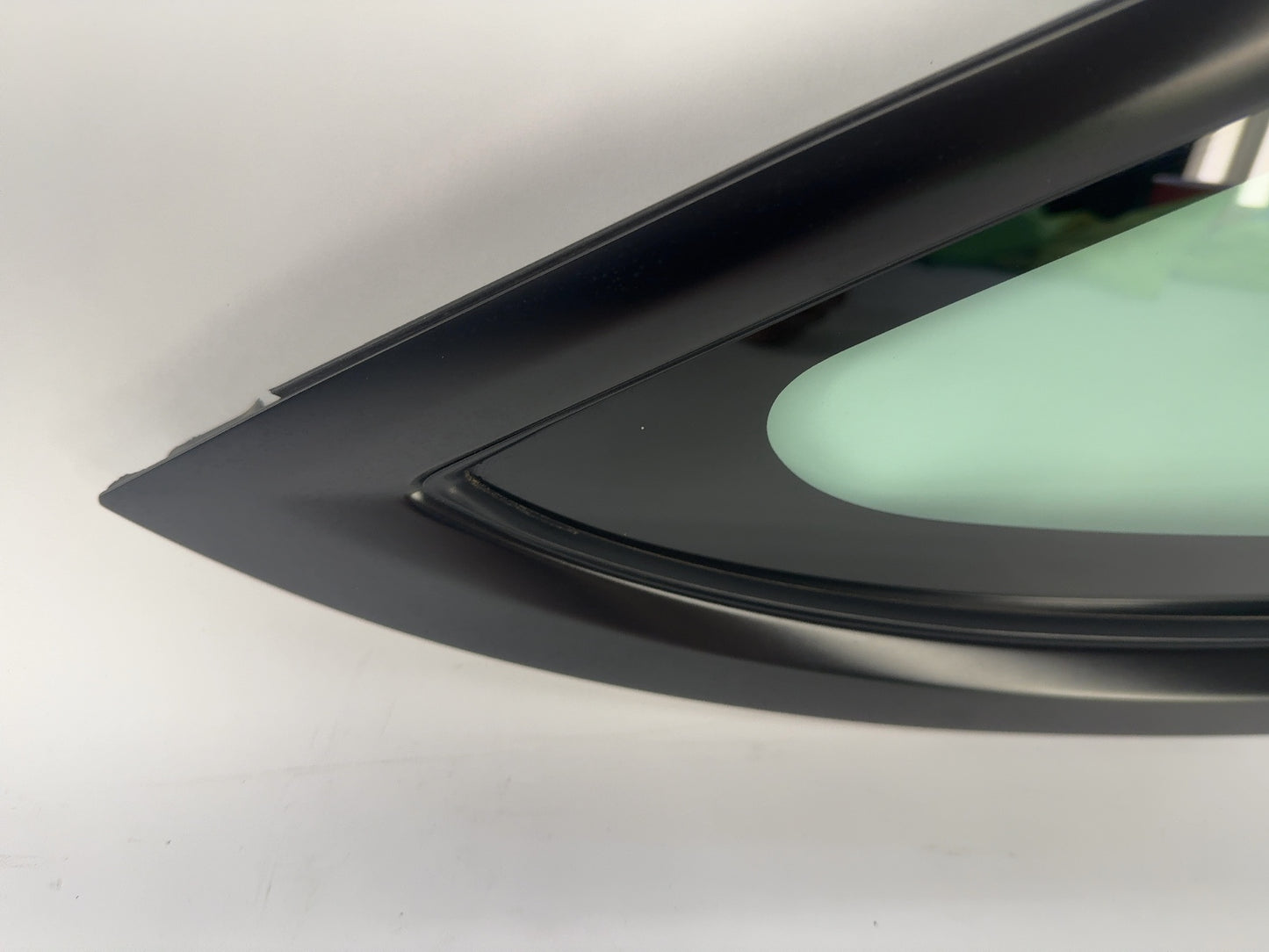2021-2023 Tesla Model 3 Right Quarter Glass 1514979-01-C