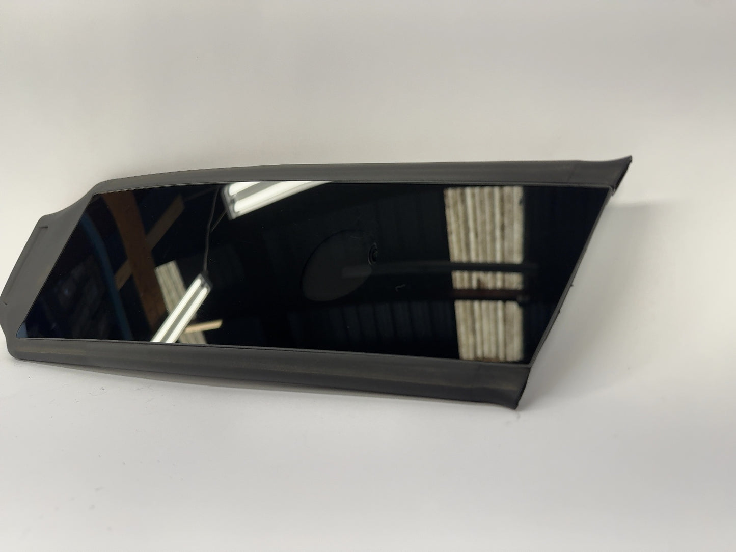 2025-2026 Tesla Model 3 Highland B Pillar Glass w Camera Right 1734279-00-G