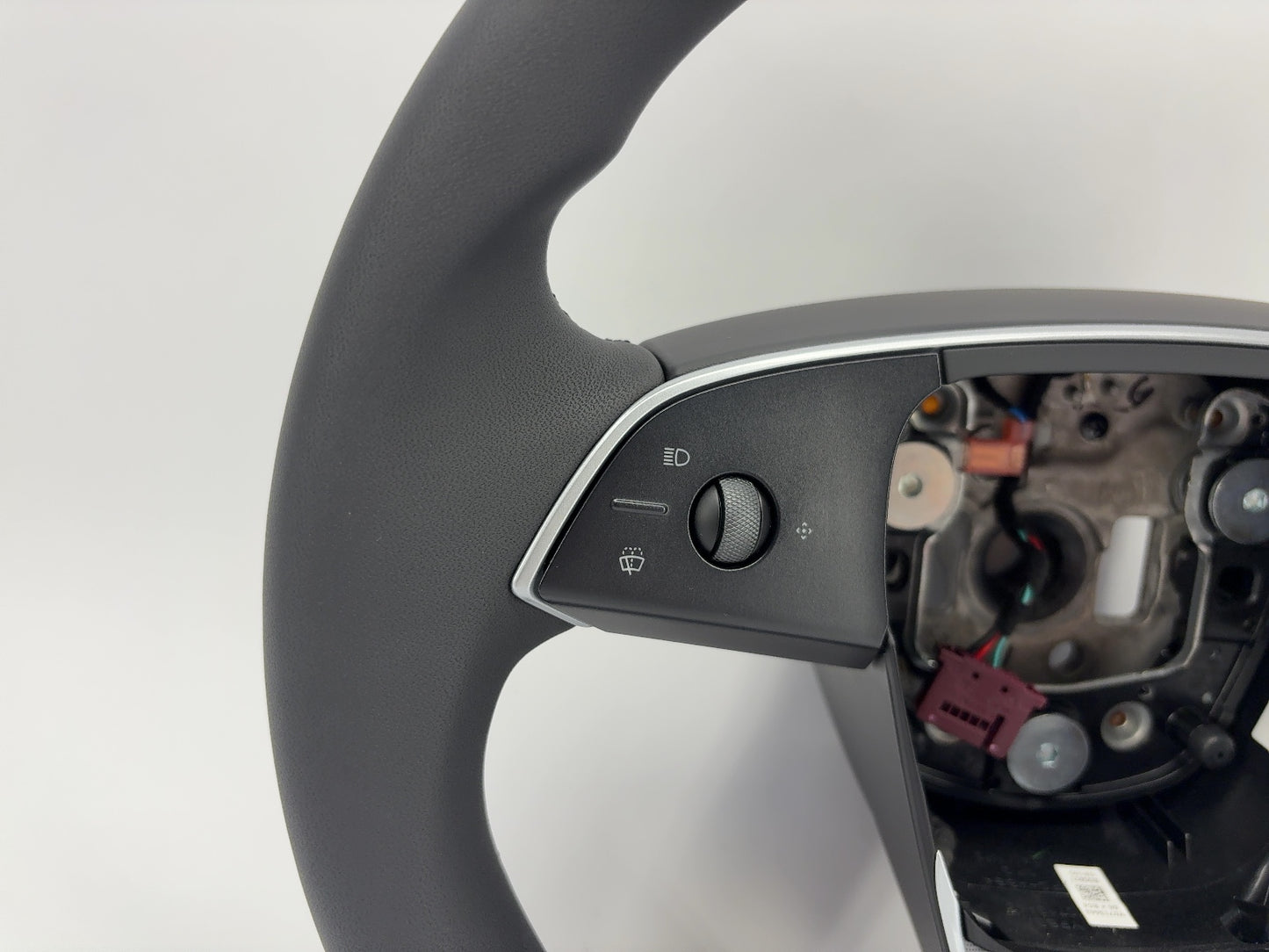 2026 Tesla Model Y Juniper Steering Wheel 2003660-00-H