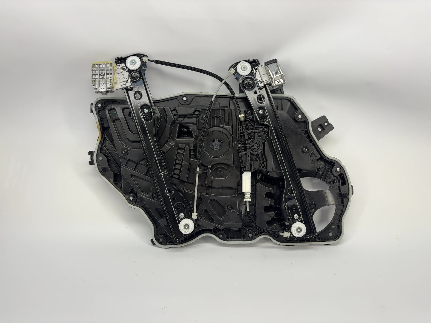 2026 Tesla Model Y Juniper Front Right Door Window Regulator Assembly 1987313-97-A