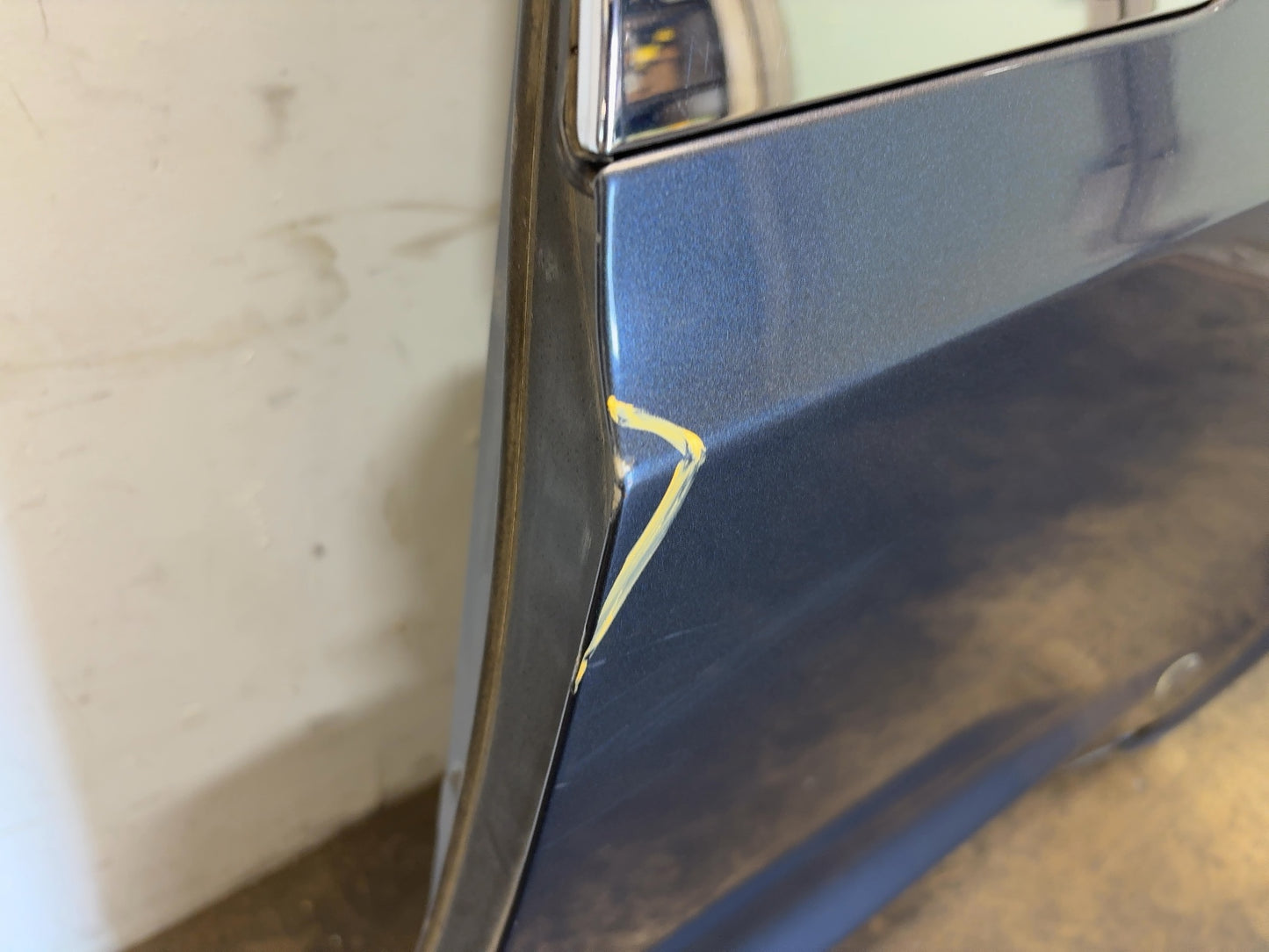 2016-2018 Tesla Model X Falcon Door Lower Left 1069537-E0-A