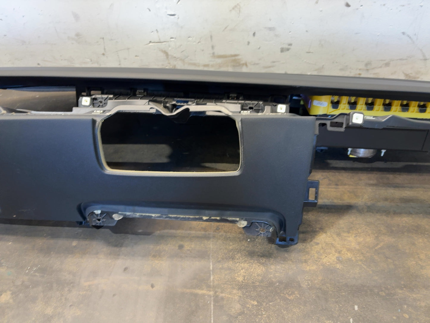 2020-2025 Tesla Model 3 Dash Panel With Airbag 1077823-00-G