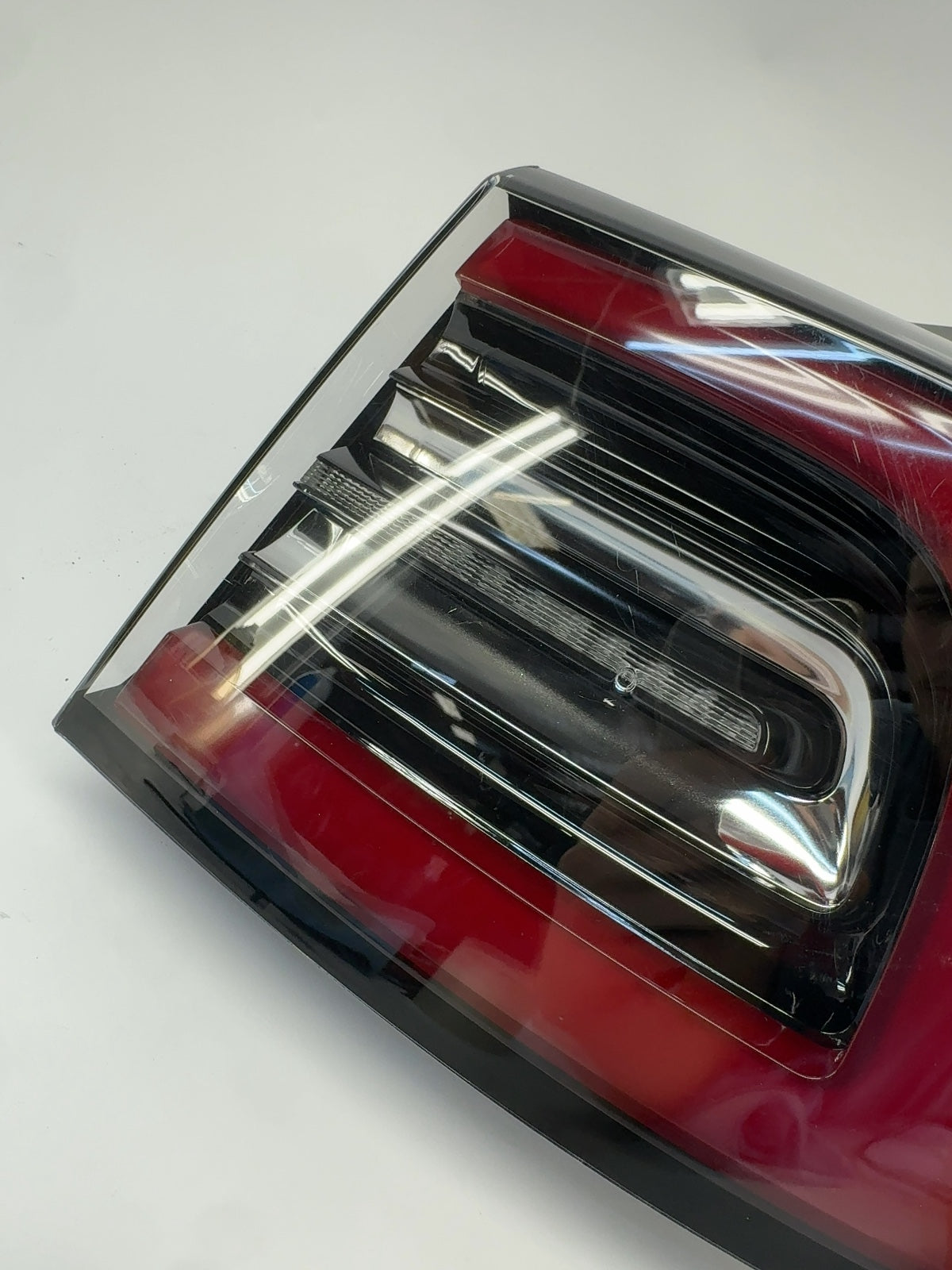 2020-2023 Tesla Model 3 Tail Lamp Rear Bodyside Left 1077397-00-H