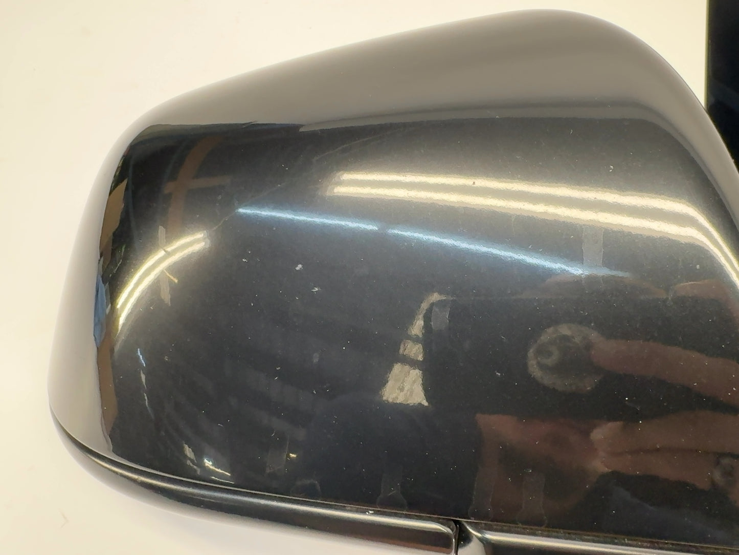 2021-2023 Tesla Model Y Front Right Door Mirror Assembly 1594112-00-B