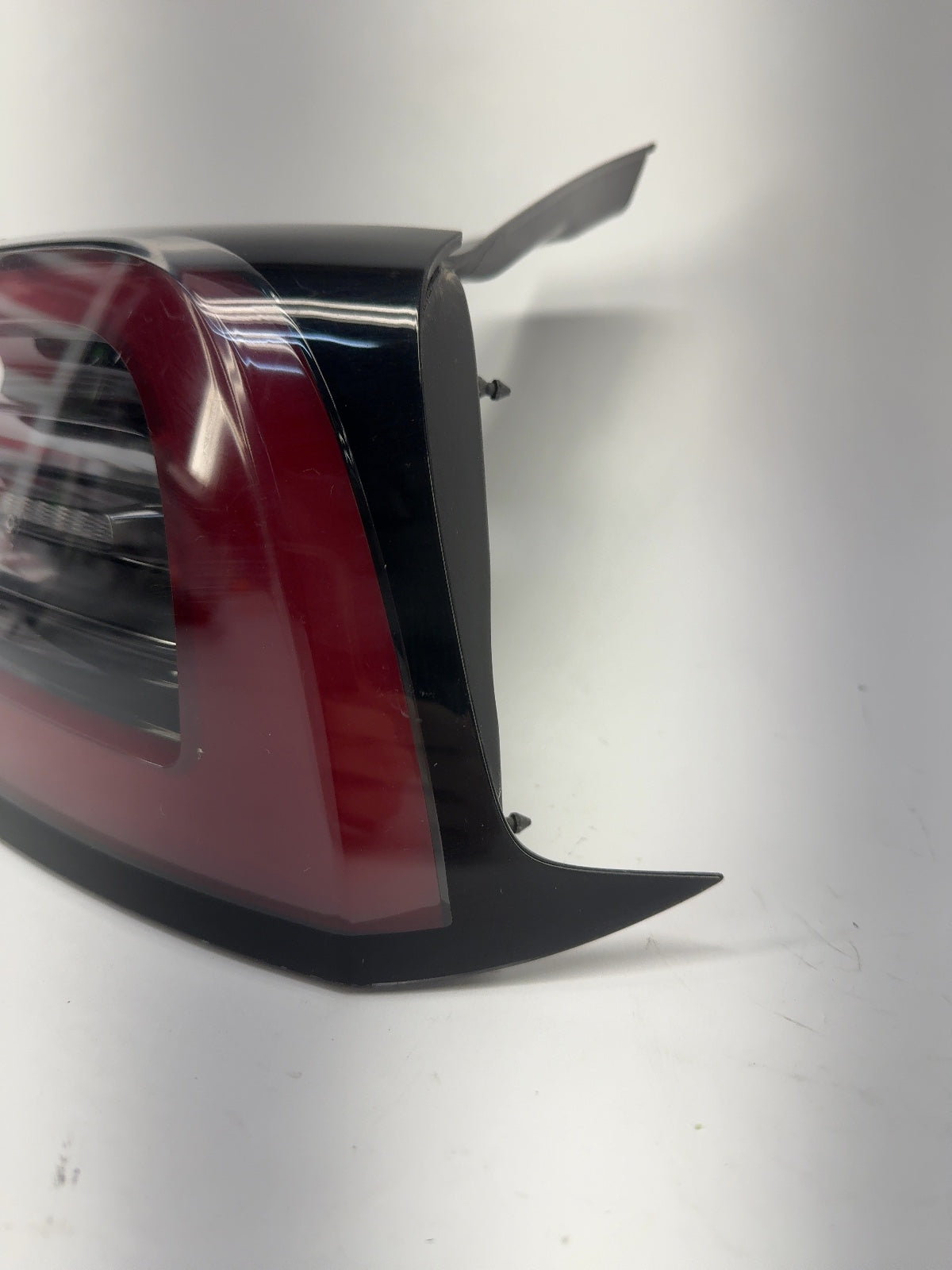 2018-2021 Tesla Model 3 Tail Lamp Rear Bodyside Right 1077398-00-F