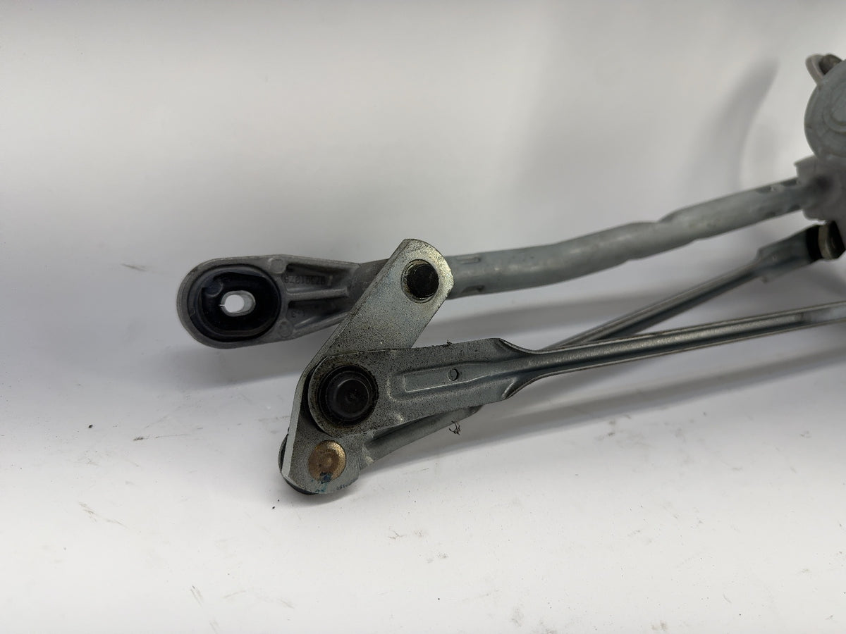 2019 Tesla Model 3 Wiper Motor 1076725-99-F